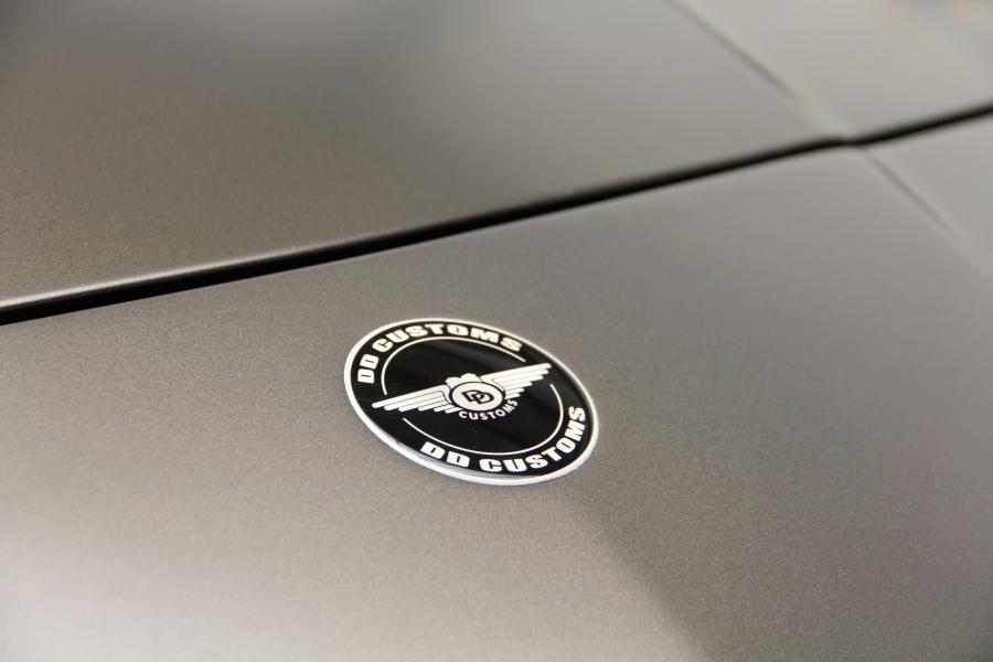 Логотип Mercedes-Benz SLS AMG by DD Customs (C197) 2014 года  (фото 8 из 12)
